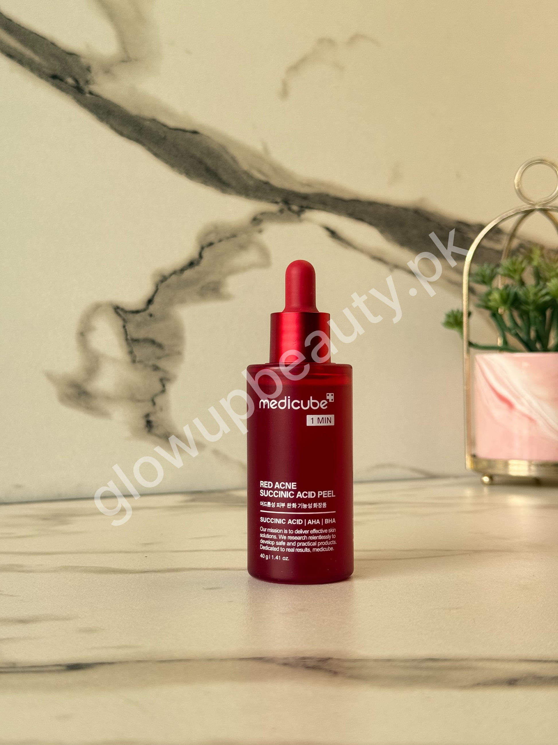 MEDICUBE RED ACNE SUCCINIC ACID PEEL 40 GRAMS
