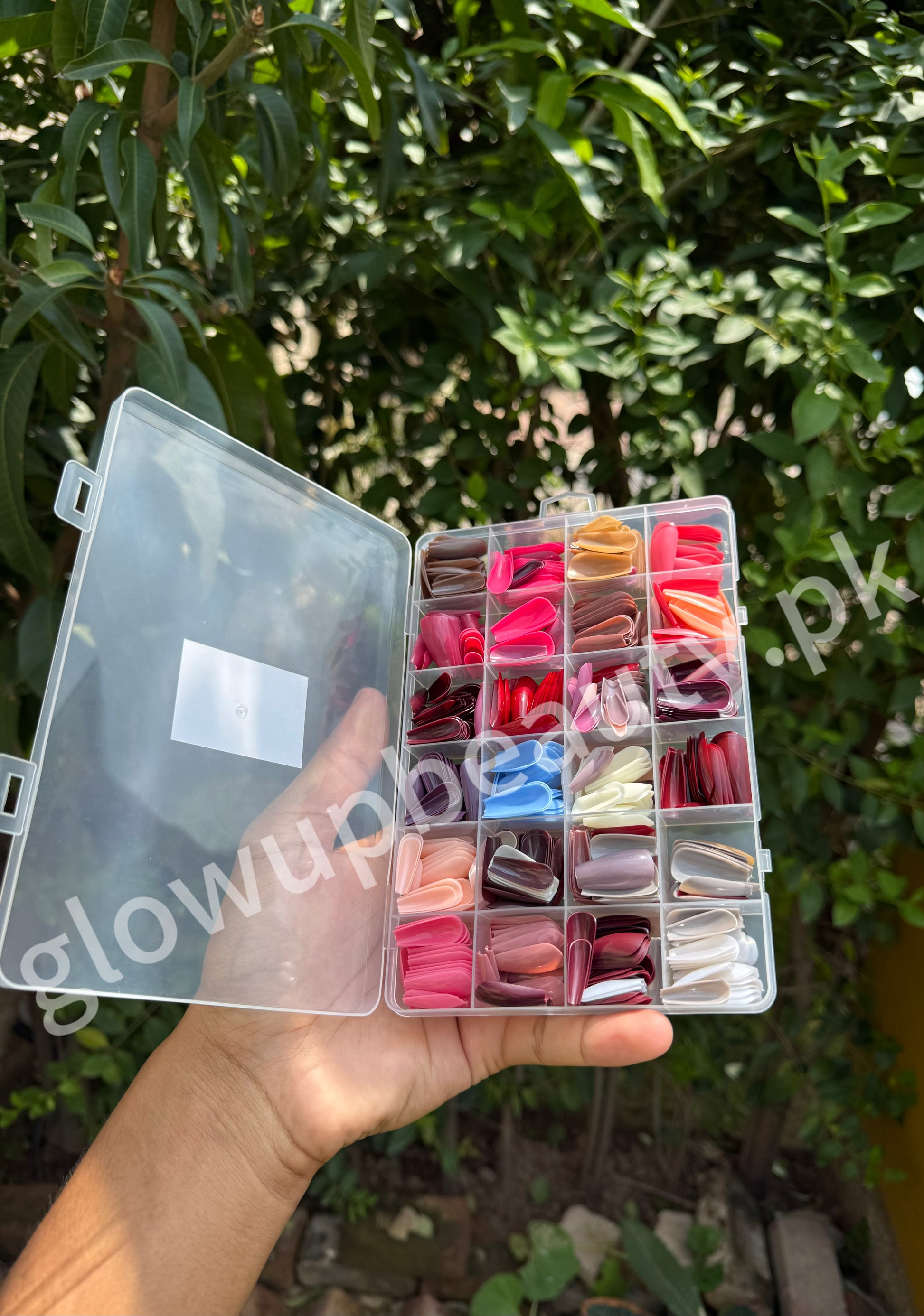 576 NAILS PACK