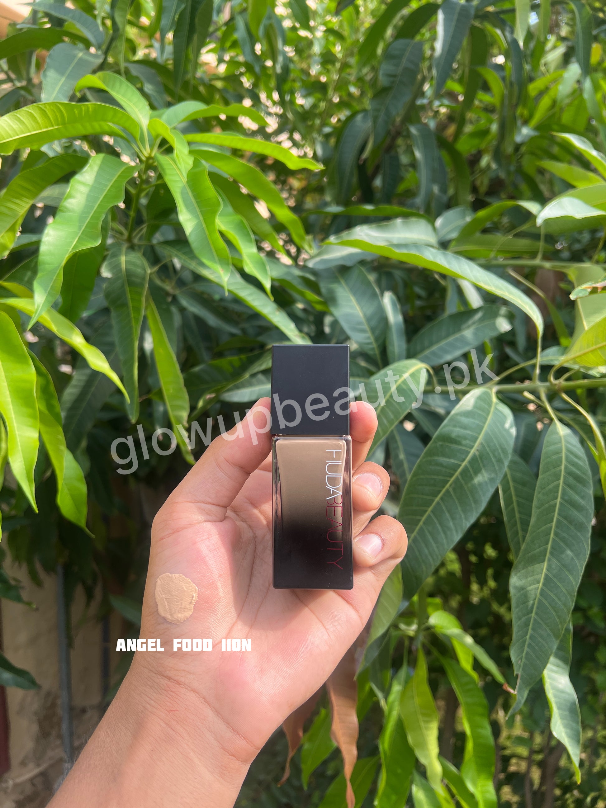 HUDABEAUTY FAUXFILTER FOUNDATION 35 ML ORIGINAL FACTORY LEFTOVER STOCK.