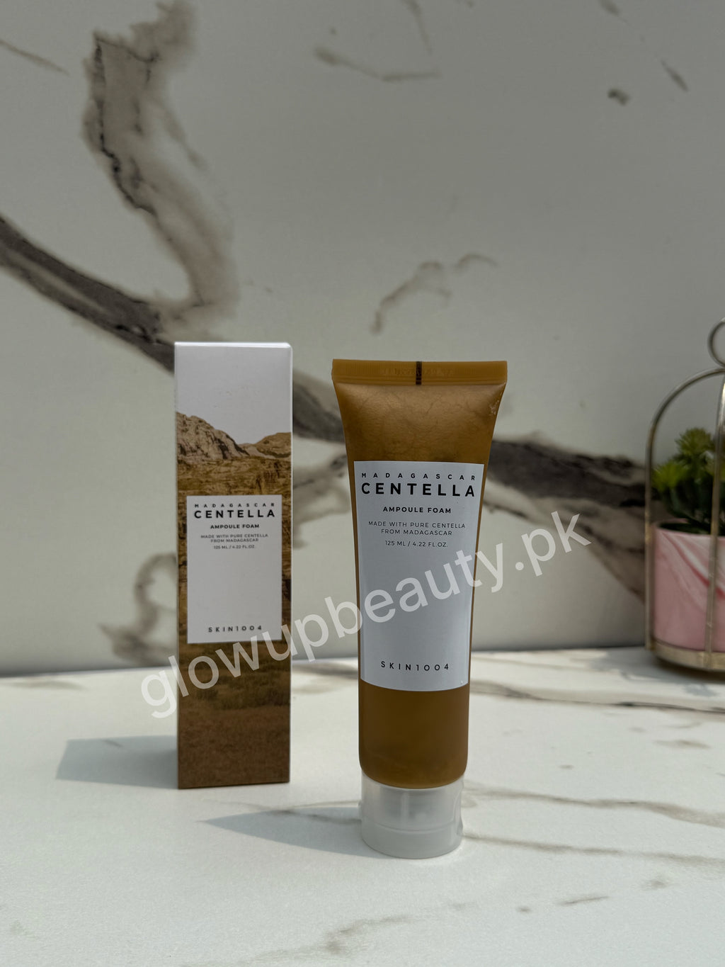 SKIN 1004 MADAGASCAR CENTELLA AMPOULE FOAM (125 ML) 🌿✨
