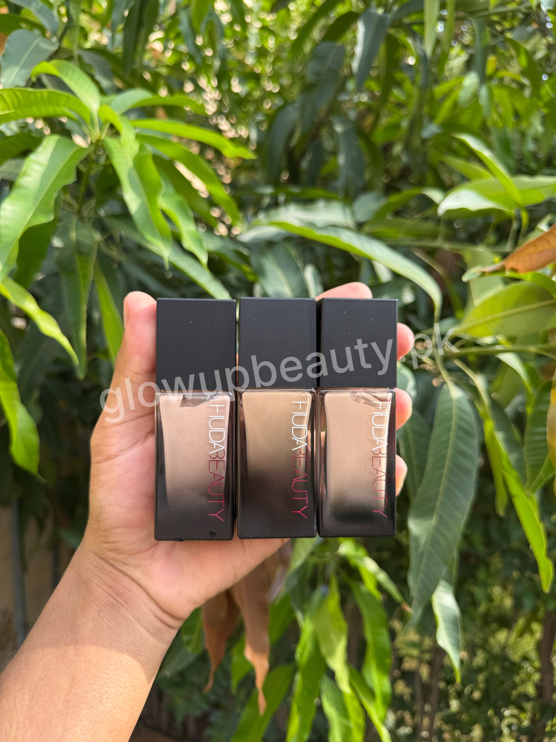 HUDABEAUTY FAUXFILTER FOUNDATION 35 ML ORIGINAL FACTORY LEFTOVER STOCK.